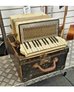 Vintage 12 Bass Piano Accordion - basically working but needs TLC