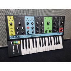 Moog Grandmother Semi-modular Analog synthesizer 