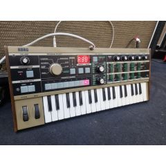 Korg Microkorg Synthesizer and Vocoder 