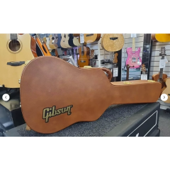 Gibson Acoustic Guitar Case Fits Dreadnought