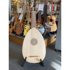 EMS Heritage 7 Course Lute with Case